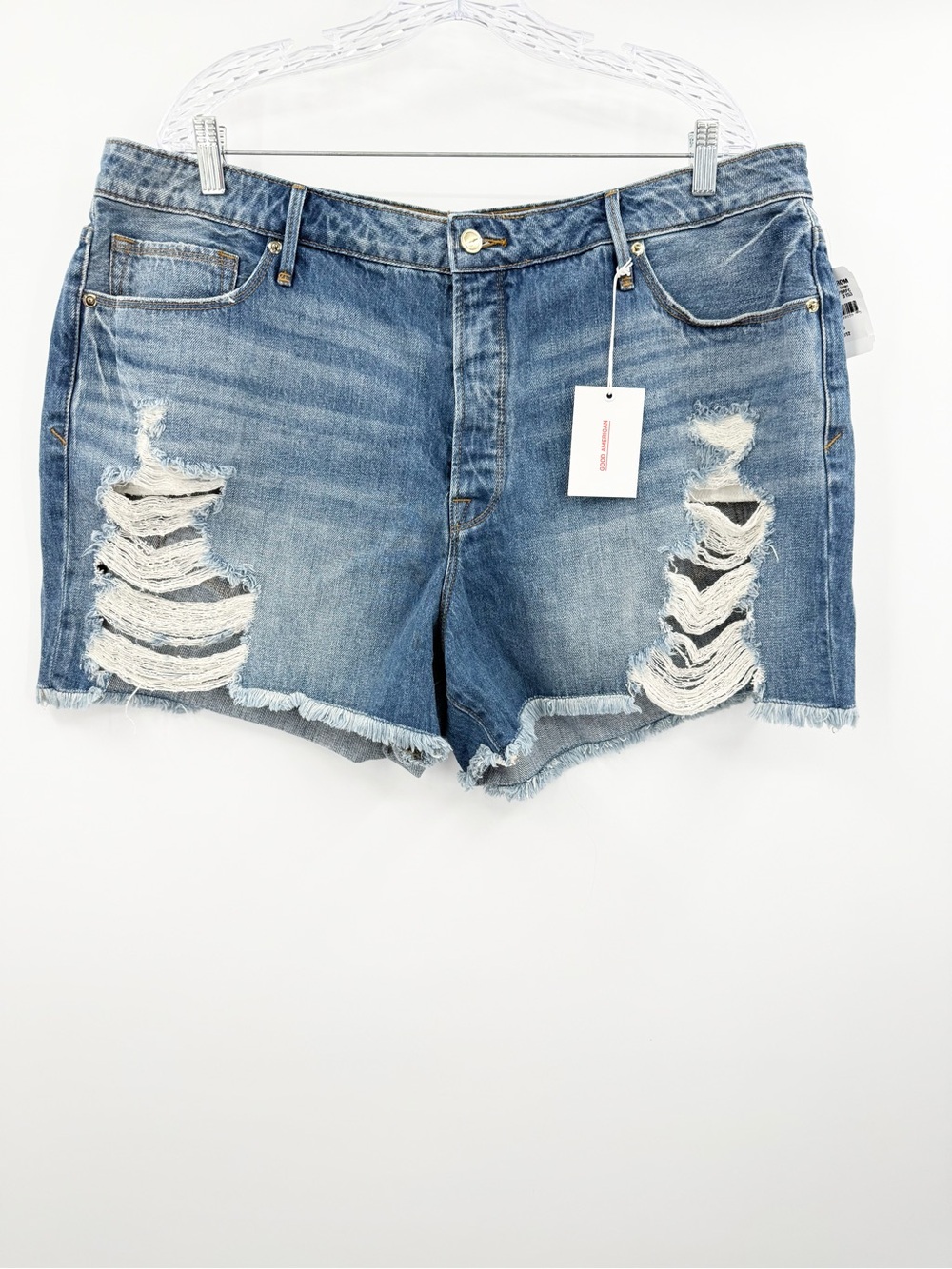 Good American NWT Ripped Cutoff Denim Women's Shorts Blue Size 16 GBSCH79RFC